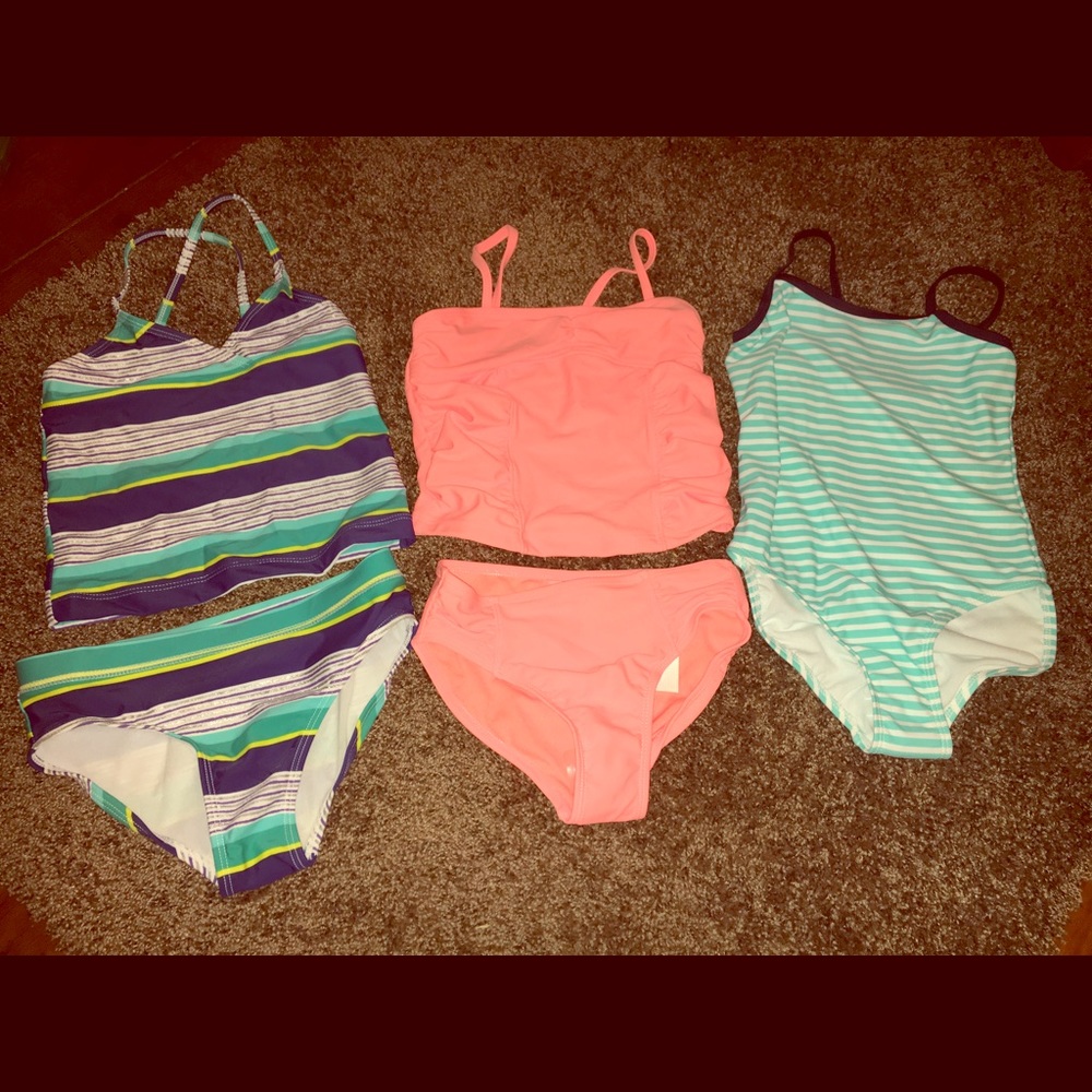 Girls swimsuits